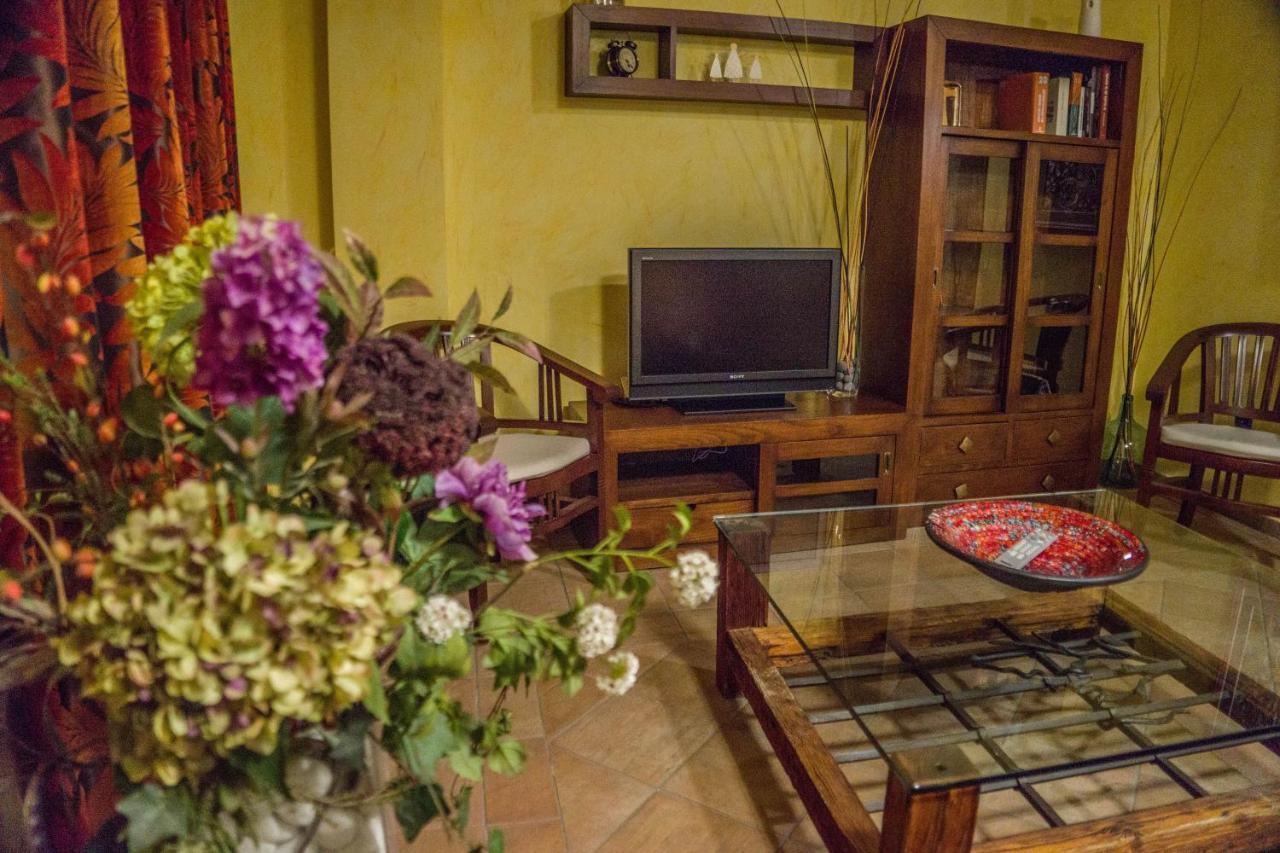 El Soportal De Uceda Hotel ภายนอก รูปภาพ
