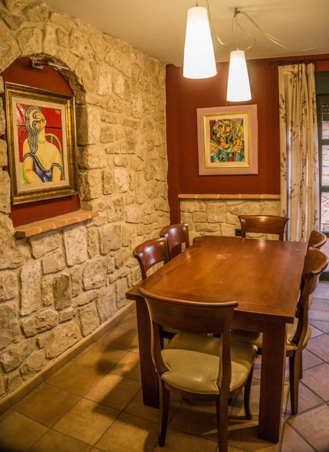 El Soportal De Uceda Hotel ภายนอก รูปภาพ