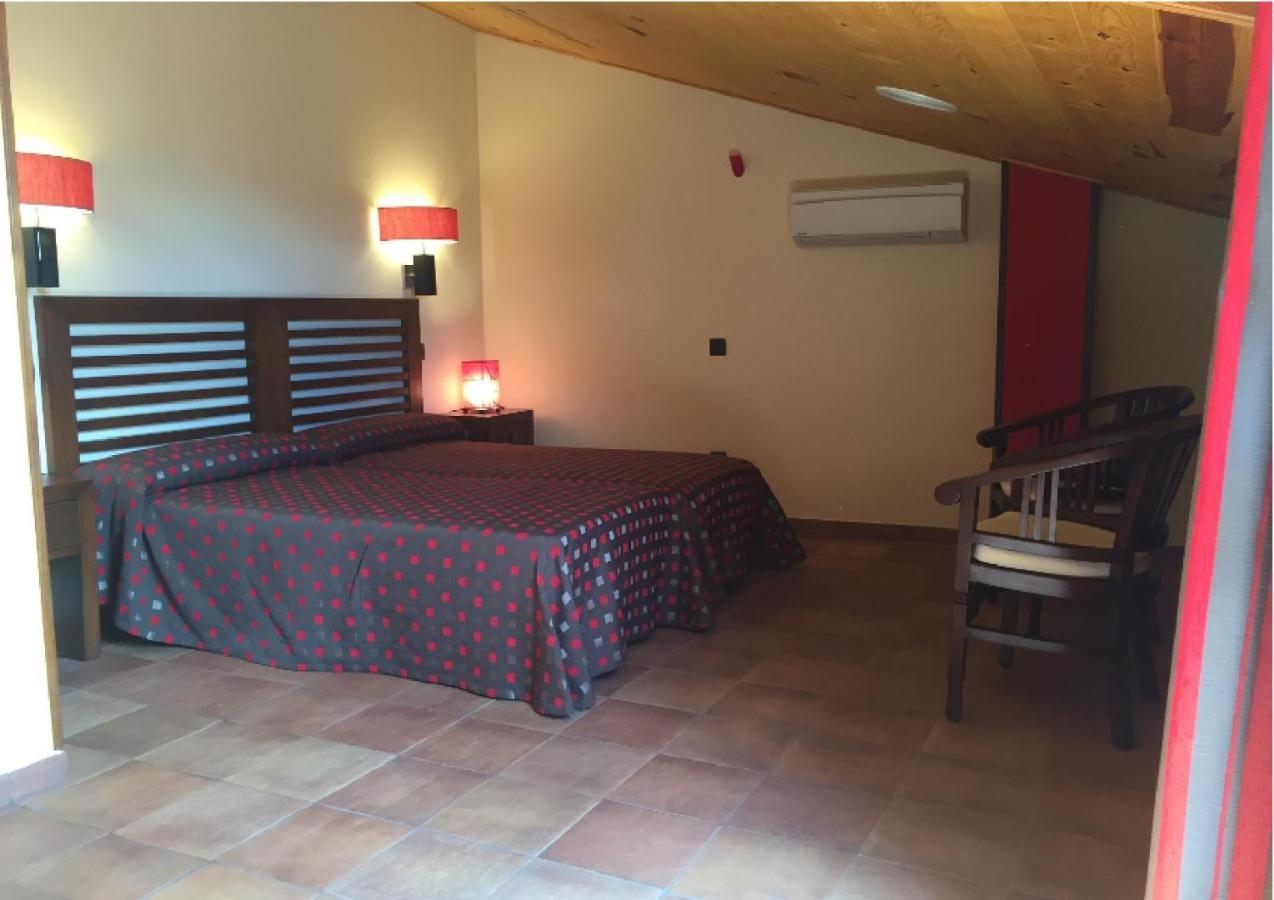 El Soportal De Uceda Hotel ภายนอก รูปภาพ