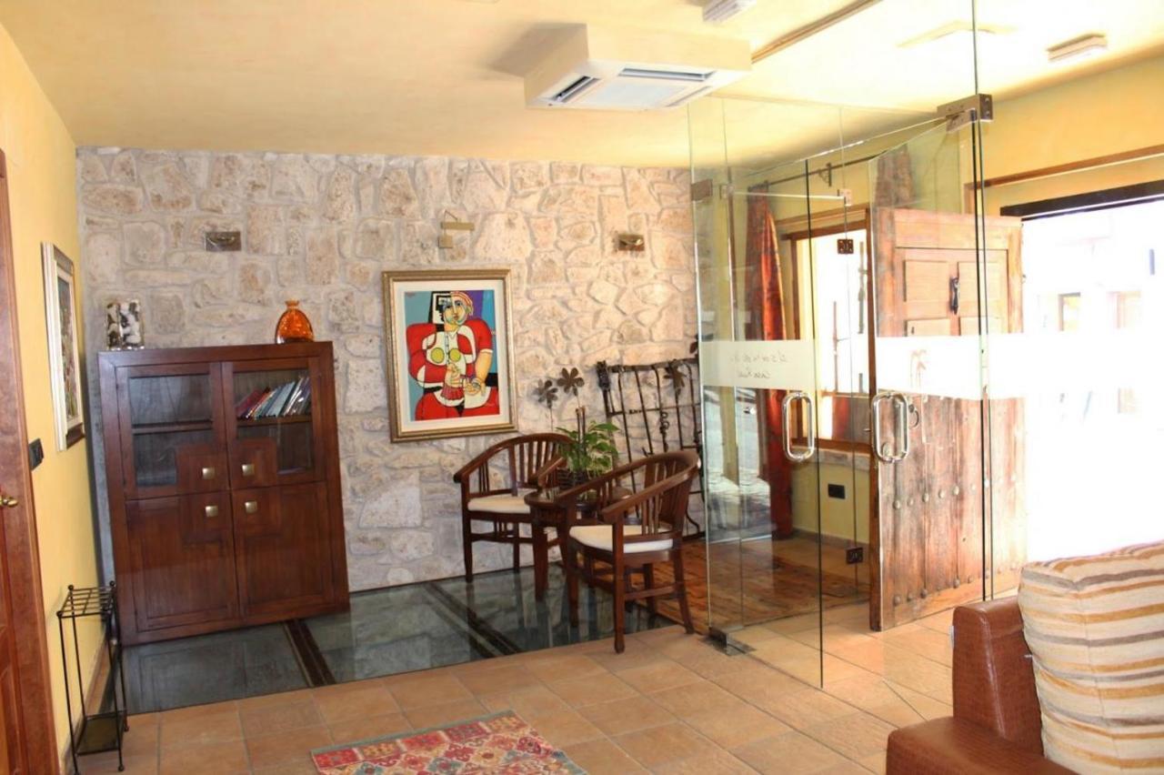 El Soportal De Uceda Hotel ภายนอก รูปภาพ